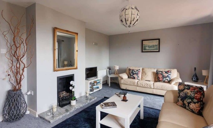 Belfast Apartment | Charming Family apartment sleeps 4