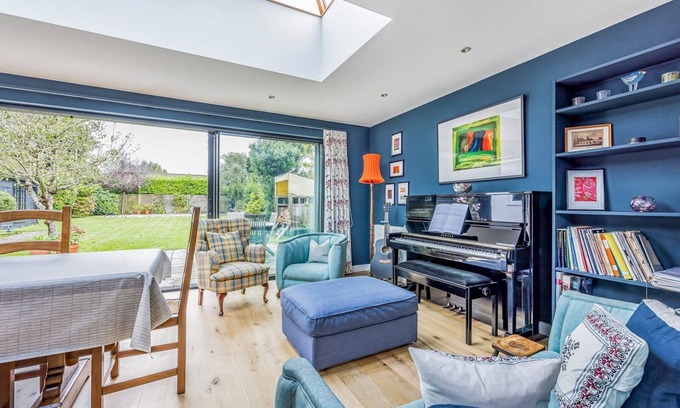 Bosham House | Charming Family Cottage with Pool | Pass The Keys