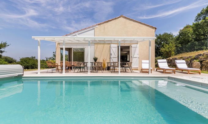 Durfort House | Charming family home in a quiet location