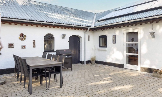 Frederikshavn House | Charming Farmhouse Retreat - By Traum Ferienwohnungen