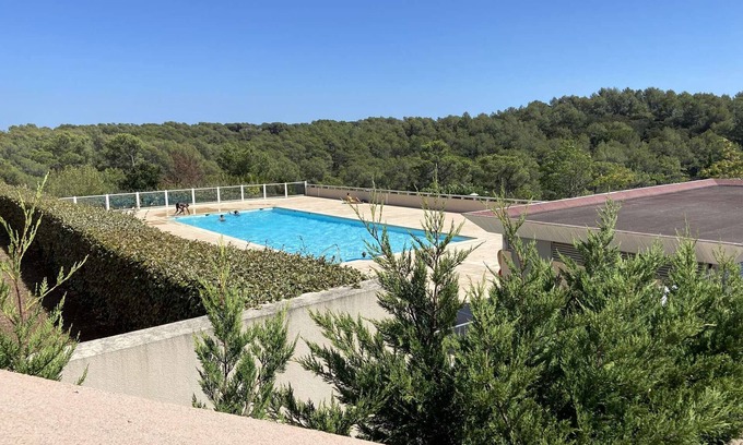 La Bouverie Apartment | Charming 2-Room Apt with Pool & Terrace, Near Var Beaches
