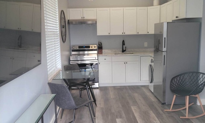 Lake Worth Apartment | Charming Guest House: Perfect Home Away from Home