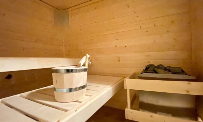 Hofer House | charming half-timbered house with sauna