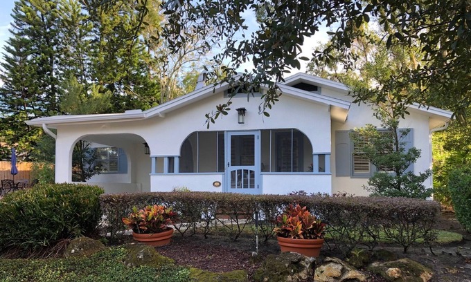 Winter Park House | Charming home 3 blocks from historic Park Avenue & one block from Lake Virginia