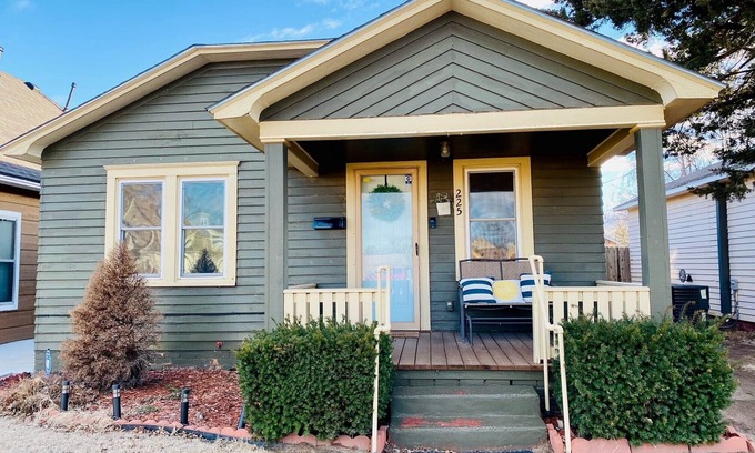 Enid House | Charming home - Downtown area