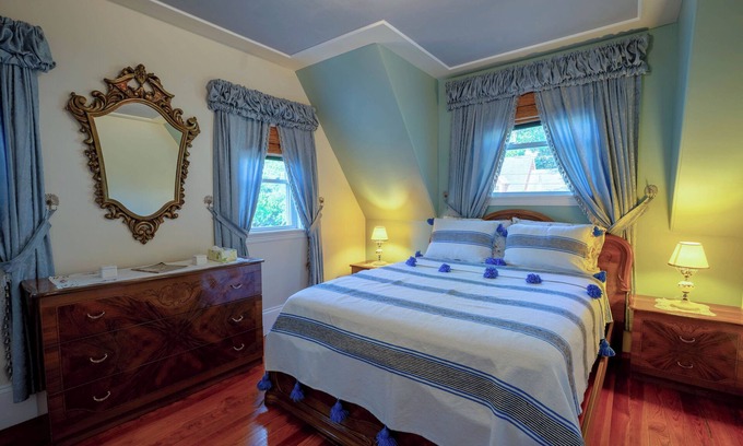 Watertown House | Charming Home Minutes to Cambridge & Boston