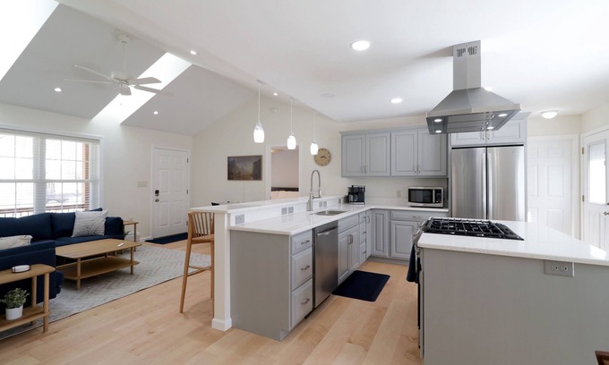 Park Forest Village House | Charming home near PSU - built for memorable game days and family visits