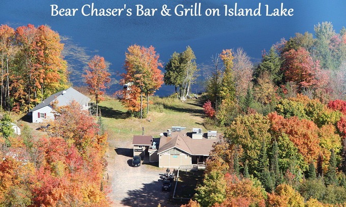 Hurley Hotel | Charming hotel room with WiFi, AC in wonderful Hurley, WI directly on the trails