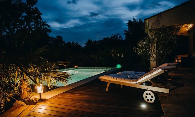 Castillon-du-Gard House | Charming house, ZEN atmosphere in the garrigue, Private heated pool & Jacuzzi