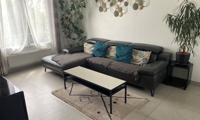 Ermont House | Charming house five minutes walk from the Ligne H train station. 30 minutes from Paris.
