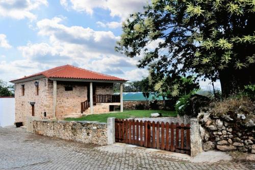 Salsas House | Charming House in Parada + Fireplace