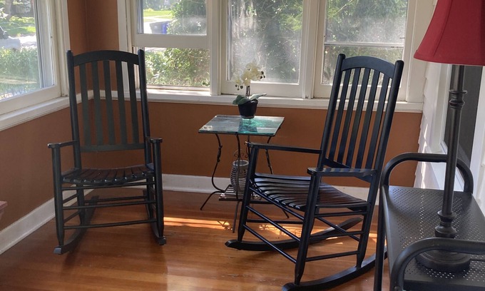 Neenah House | Charming house on Beautiful Doty Island