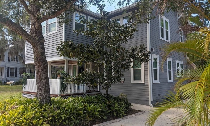 Cocoa House | Charming Indian River Getaway