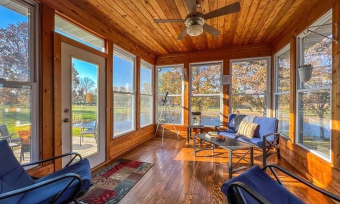 Lake Geneva House | Charming Lake Geneva, Wisconsin 3BR/2Bath Home - Shagbark Waters