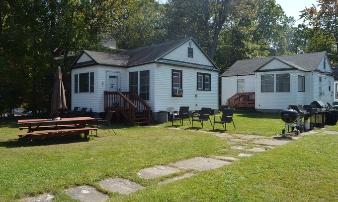 Mamakating Park Historic District Cottage | Charming Lakefront Cottage On Masten lake