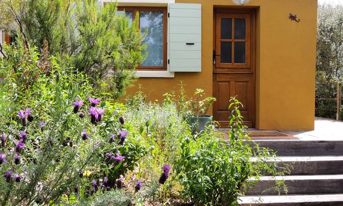 Portigliolo House | Charming little house, sea view and scents of the maquis.