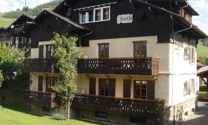 Megeve Apartment | Charming Logis at the Mont