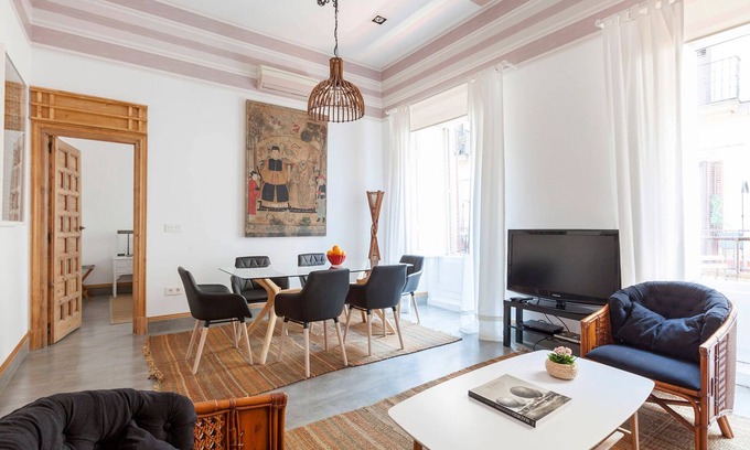 Sol Apartment | Charming luxury apartment in the heart of the historic district, Plaza Mayor