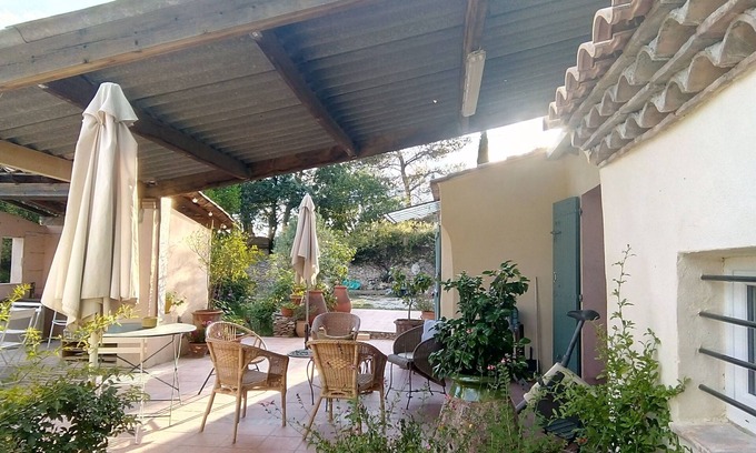 Quartier des Espesses House | Charming Mazet with large pool in sought after area, quiet and landscaped