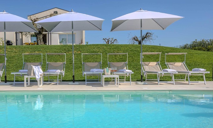 Montecosaro Villa | Charming modern villa with pool, just 15 minutes from the beaches of Civitanova Marche