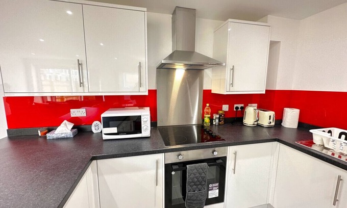 Headington House | Charming New 2BR Detached House-Central Headington