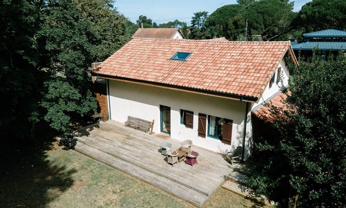 Saint-Julien-en-Born House | Charming Retreat in a 5-Hectare Park Near Contis Beaches – Ideal for 6 Guests