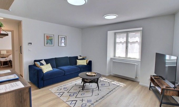 Gueberschwihr Apartment | Charming Renovated Apartment for 4 in Alsace Vineyard, Gueberschwihr