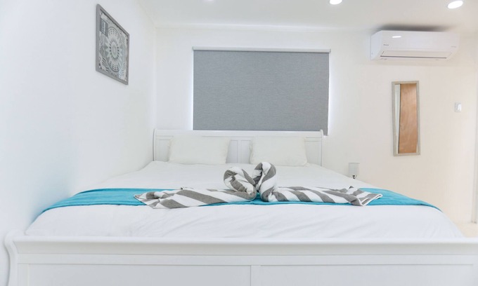 San Nicholas Noord Apartment | Charming Retreat at Lelia