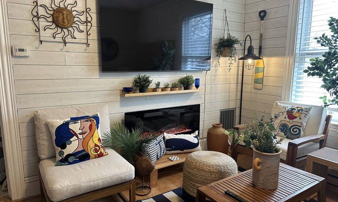 Gloucester Apartment | Charming Retreat