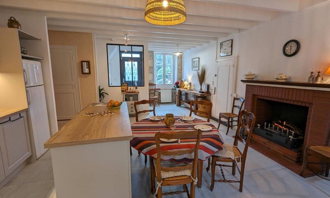 Saint-Mary Cottage | Charming Riverside Moulin: 7 Bedrooms, Vintage Decor, Family-Friendly, Private Garden, Pets Welcome