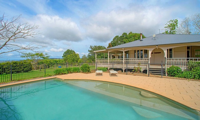 Tregeagle Cottage | Charming rural 4 bedroom Cottage with pool and views