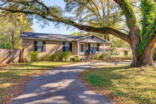 Satsuma House | Charming Satsuma Home about 14 Mi to Mobile!