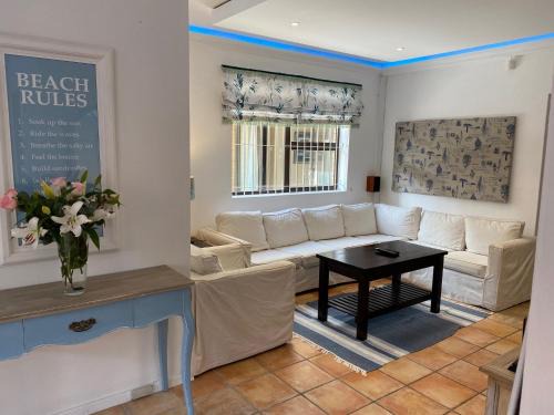 Onrus Apartment | Charming Sea Side Sun Apartment