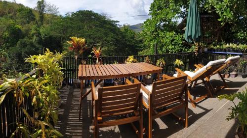 Coron Town Proper Ski Chalet | Charming seaview chalet with AC, kitchen, downtown