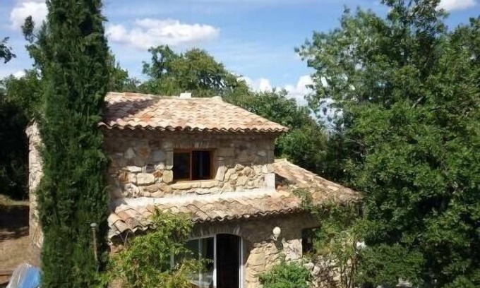 Pougnadoresse Cottage | Charming self-catering stone cottage in the UZES region with shared swimming pool