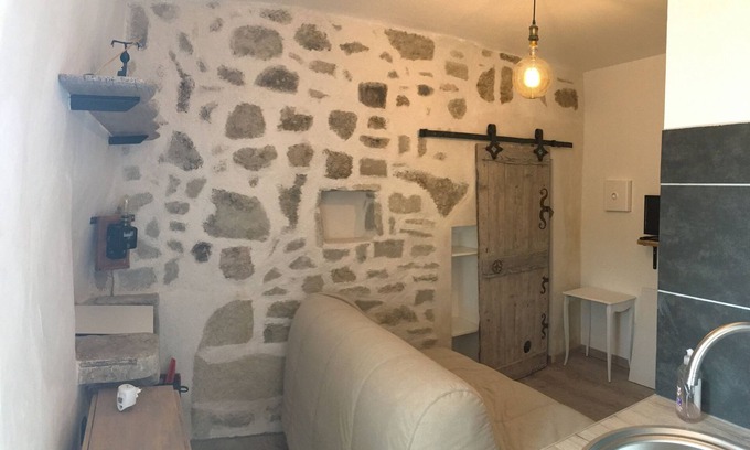 Capestang House | CHARMING STUDIO 15mn sea