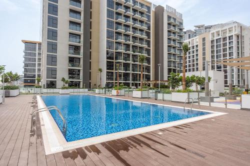 Nad Al Sheba Apartment | Charming Studio Apartment Perfect for 2 in Meydan