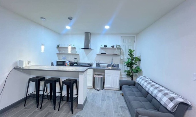 North Las Vegas Apartment | Charming studio with WiFi and AC in brilliant Near Downtown!