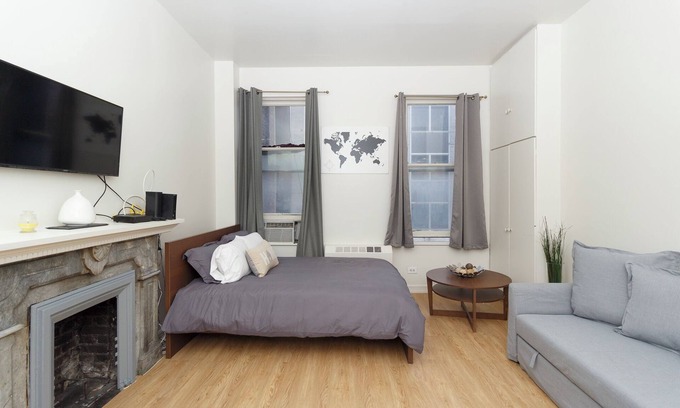 Turtle Bay Apartment | Charming studio with Queen Bed and Sofa bed in welcoming New York