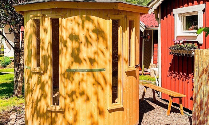 Tibro House | Charming Summer Cottage with Sauna-By Traum