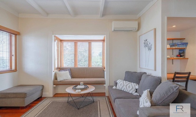 Takapuna House | Charming Takapuna Residence