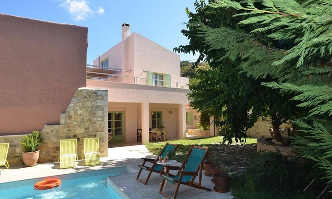 Armenoi Villa | Charming Villa, A/C, Private Pool, Pretty Garden in Armeni - 400m to Tavernas & 10km to Rethymno!