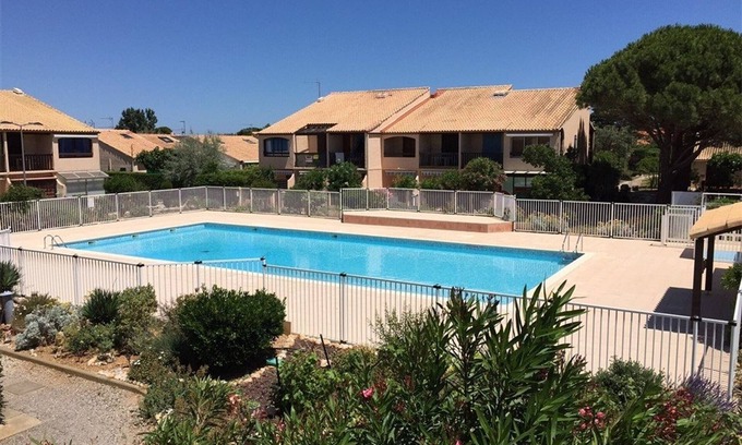 La Franqui Villa | Charming Villa with Mezzanine, Pool, Terrace & Parking - Near Beach & Shops, Sleeps 4