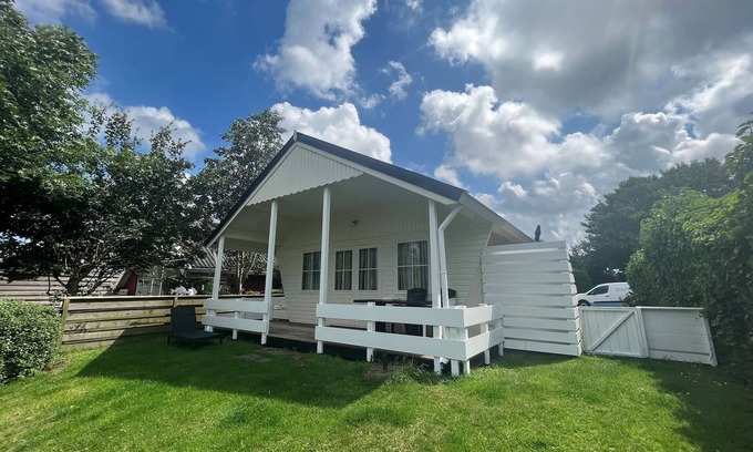 Anjum Ski Chalet | Charming Waterfront Chalet Near Lauwersmeer