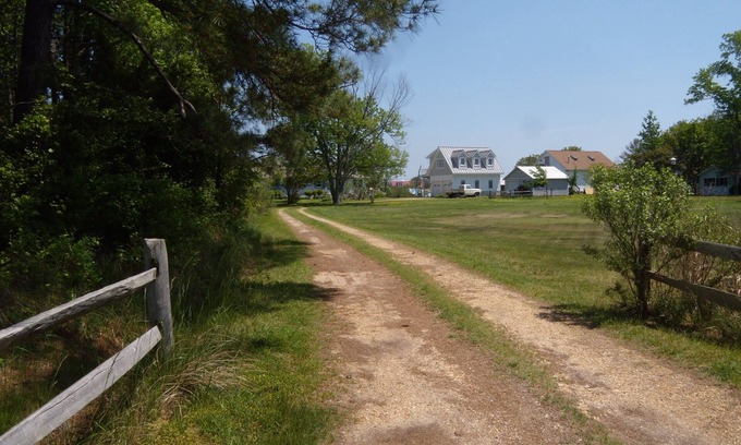 Piney Point Cottage | Charming Waterfront Escape with beach and pier for fishing and crabbing