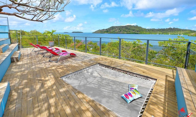 Le Robert Villa | Charming waterfront villa, labeled "4 * tourism furnished"