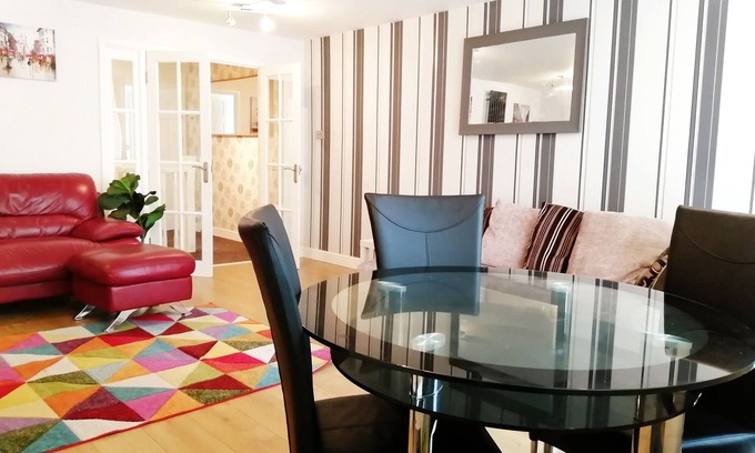 Newcastle-upon-Tyne Apartment | Charo Moor Newcastle City Center