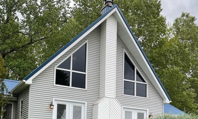 Hardin House | Chasing Ky Lake - Sport Court, Firepit, Sleeps 10