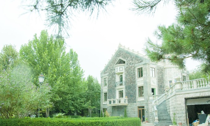 Nork-Marash Hotel | Chateau Gabriel