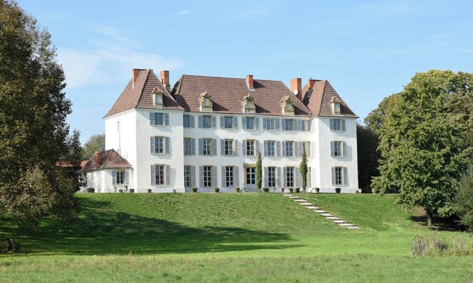 Roanne House | Chateau with accommodation for 15 people for Christmas and New Year